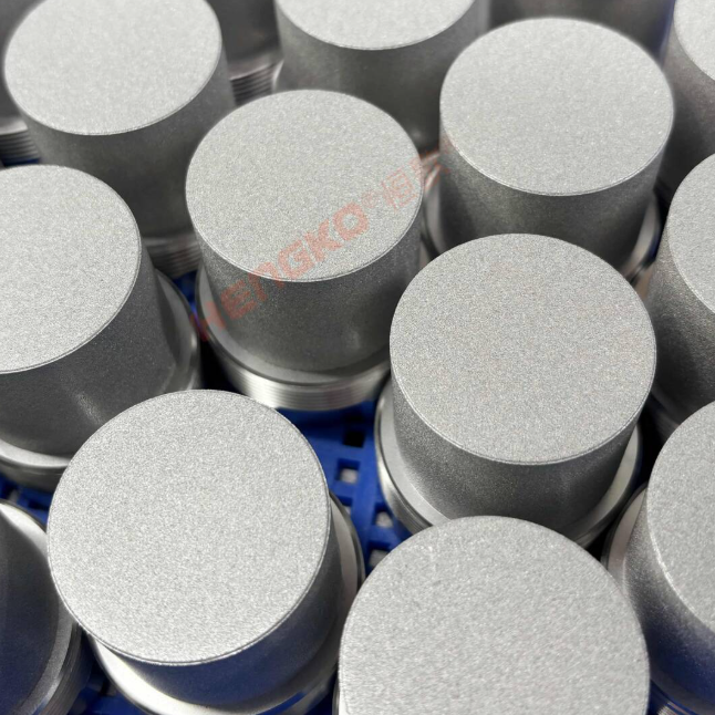 化工行業(yè)抗腐蝕解決方案：恒歌金屬燒結(jié)濾芯實戰(zhàn)應(yīng)用案例！